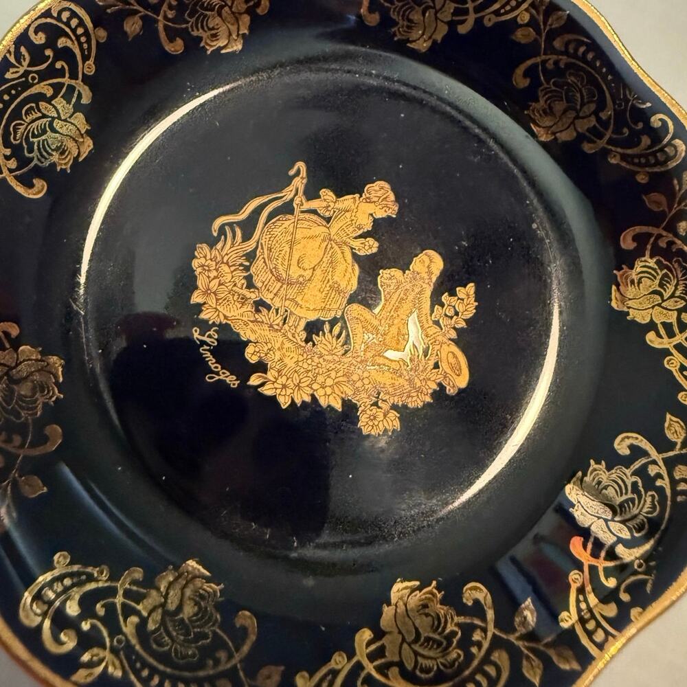 Limoges Cobalt Deep Cabinet Plate • Gold Courting Couple • 4” • France - Picture 3 of 10